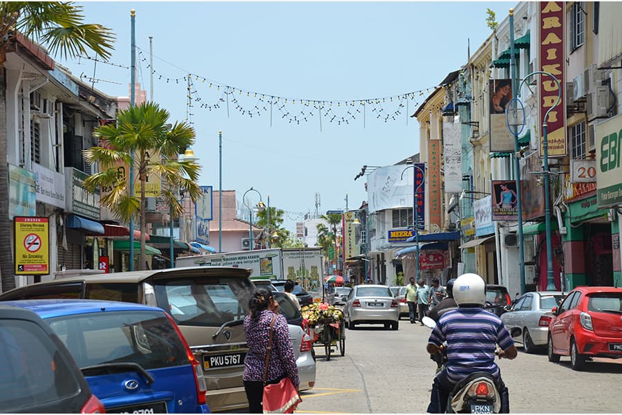 <a href="/assets/969d74b2-d724-4cd1-91e7-f7b47c18d996/7-dsc4264.JPG"><strong>Little India in Penang, Malaysia</strong></a><br>
<em>Courtesy of Indian Heritage Centre Resource Library</em>