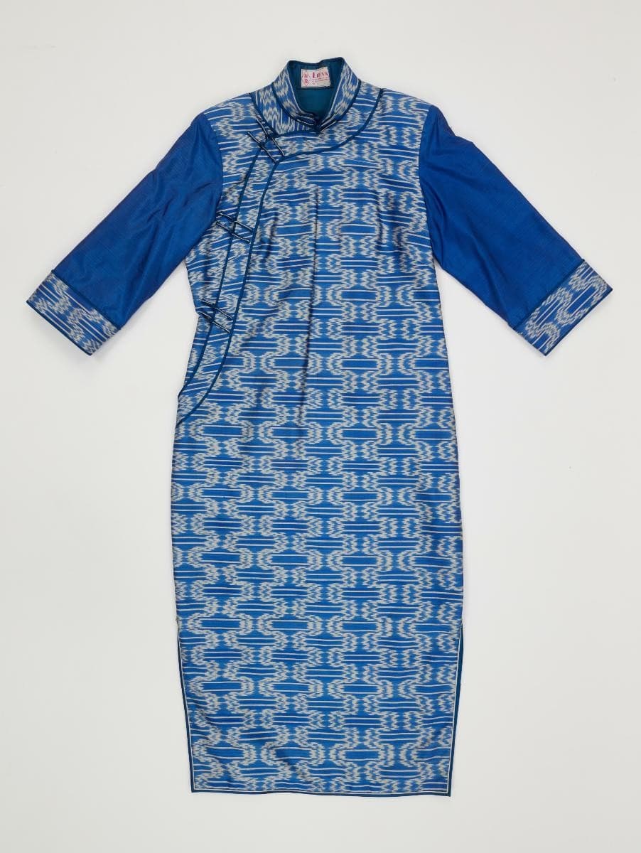 1561751