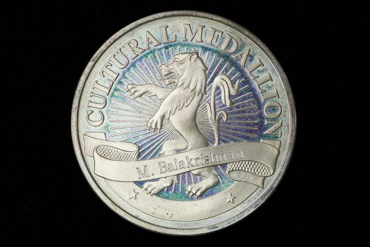 1471631