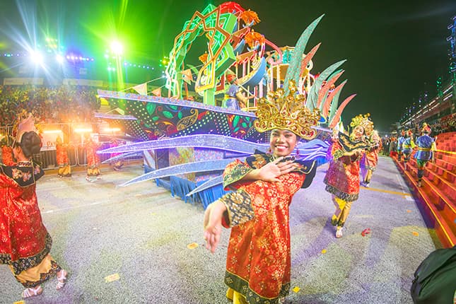 Chingay Parade 2019: “Pacu Gemilang! (Glorious Boat Race) showcased the strong spirit of teamwork and unity within the Malay community through this performance inspired by the traditional boat race.” Image credits: People's Association