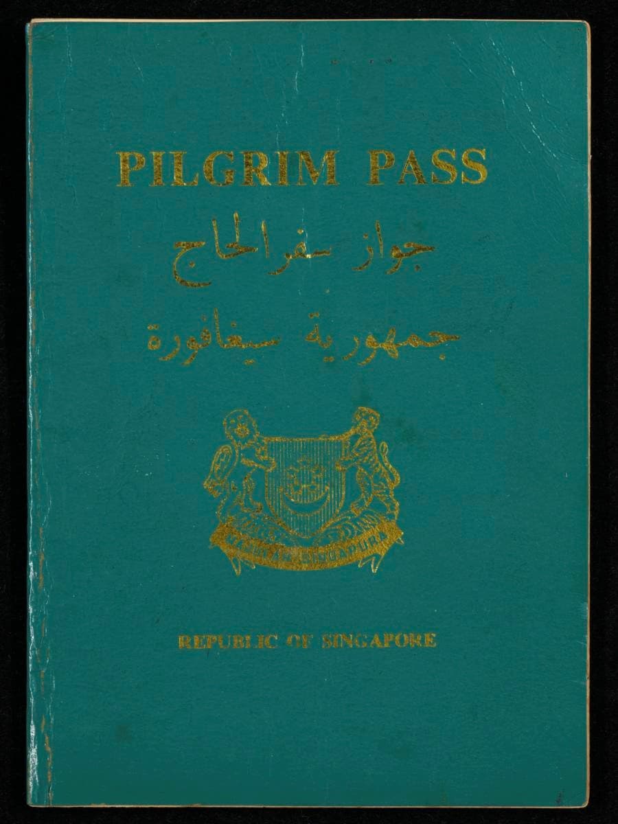 1612799