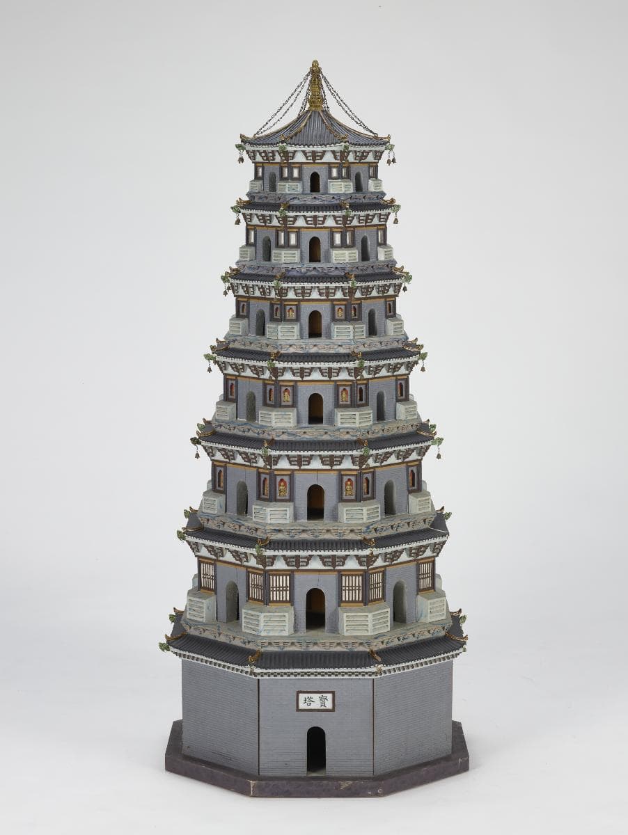 1564824