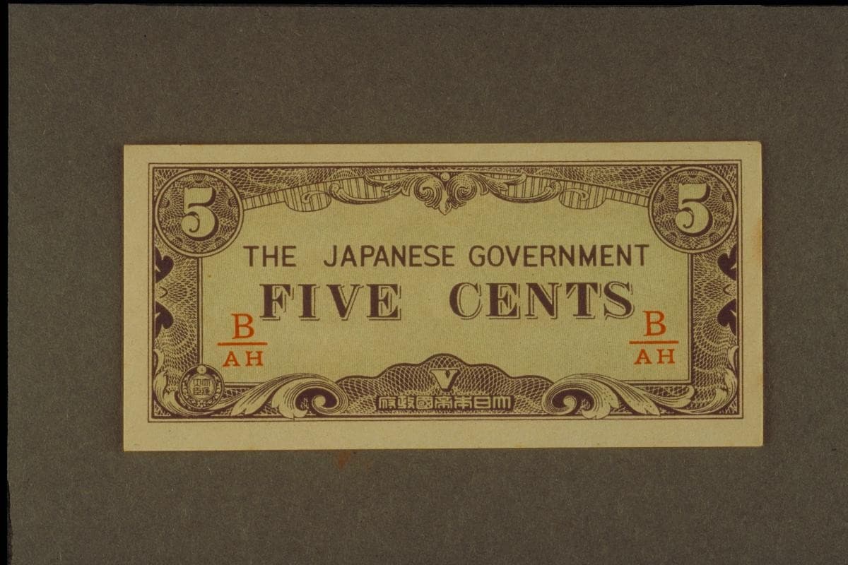 1083288