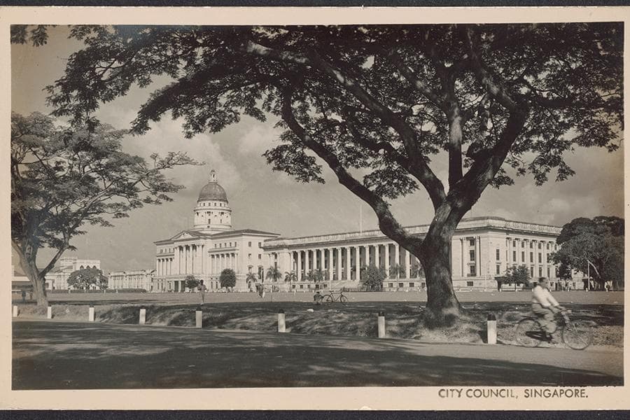 <a href="/Collection-Landing/listing/1124720"><strong>Postcard showing the City Council building (present-day National Gallery Singapore)<br>
</strong></a>1950s<br>
2000-00595