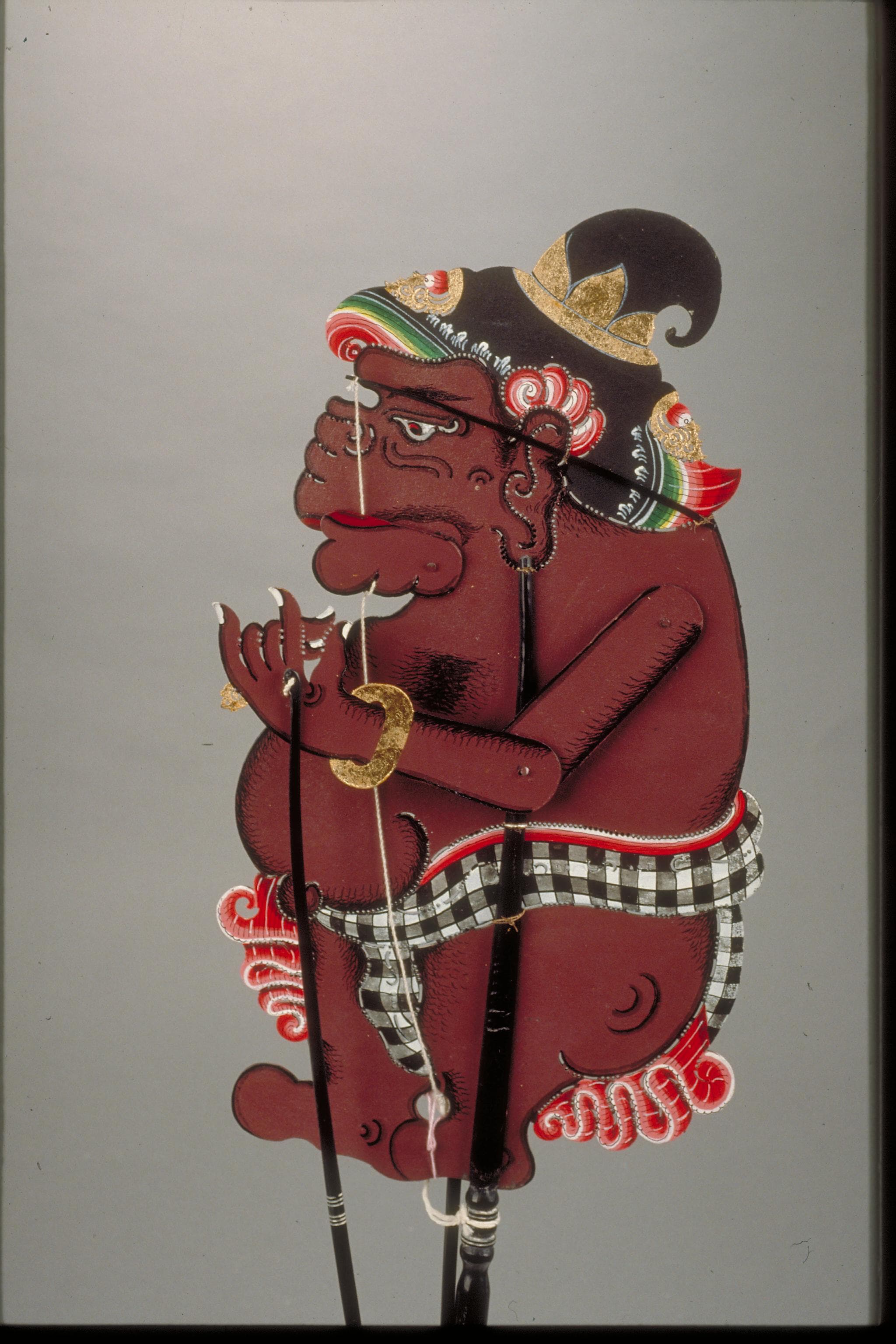 <strong><a href="https://www.roots.gov.sg/Collection-Landing/listing/1111855">Shadow puppet, Twalen</a><br>
</strong><br>
<p style="color: #000000; margin: 0in 0in 8pt;"><span>1996-01526<br>
</span>Bali, Indonesia<br>
Collection of the Asian Civilisations Museum.