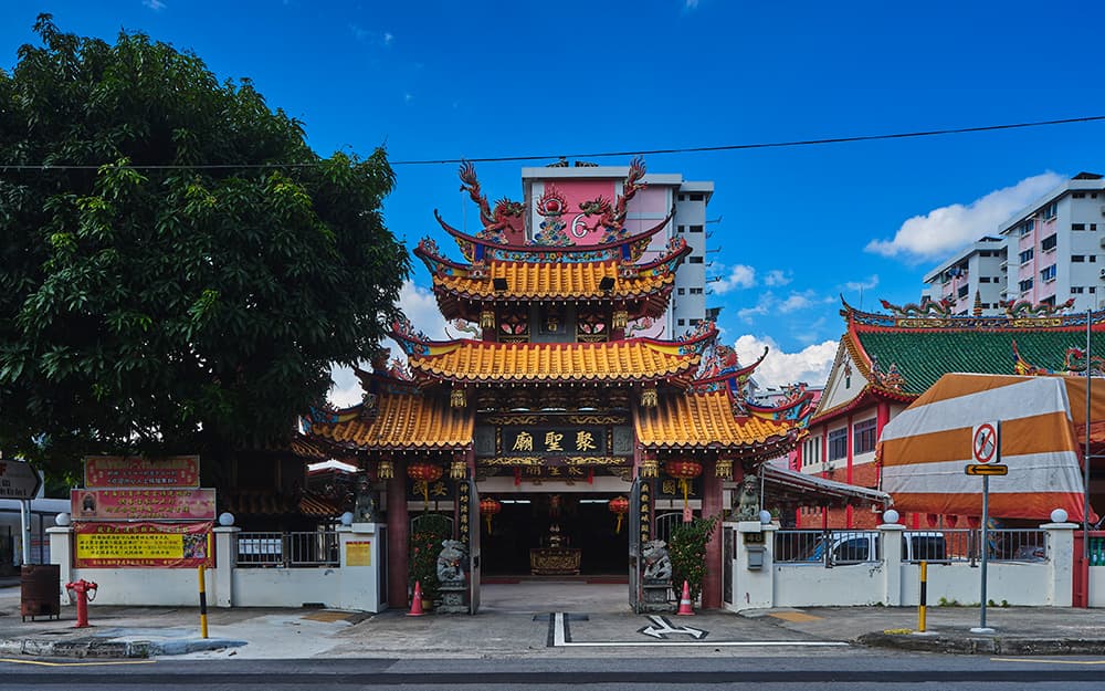 Chu Sheng Temple houses three older temples from former villages in Yio Chu Kang.