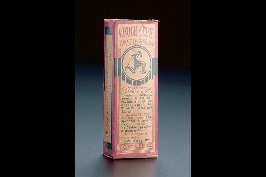 <a href="/collection-landing/listing/1240555" target="_blank"><strong>Three Legs brand cough syrup</strong></a><br>
Gift of Wen Ken Drug Company (Pte) Limited<br>
<a href="https://www.nhb.gov.sg/nationalmuseum/" target="_blank">Collection of National Museum of Singapore</a><br>
In the early days, immigrants who arrived in Singapore had trouble acclimatizing to the searing weather in the tropics. While such ailments were common, basic health care was not readily available to the general public up till the 1940s. Over the counter traditional medication was thus an economical solution.