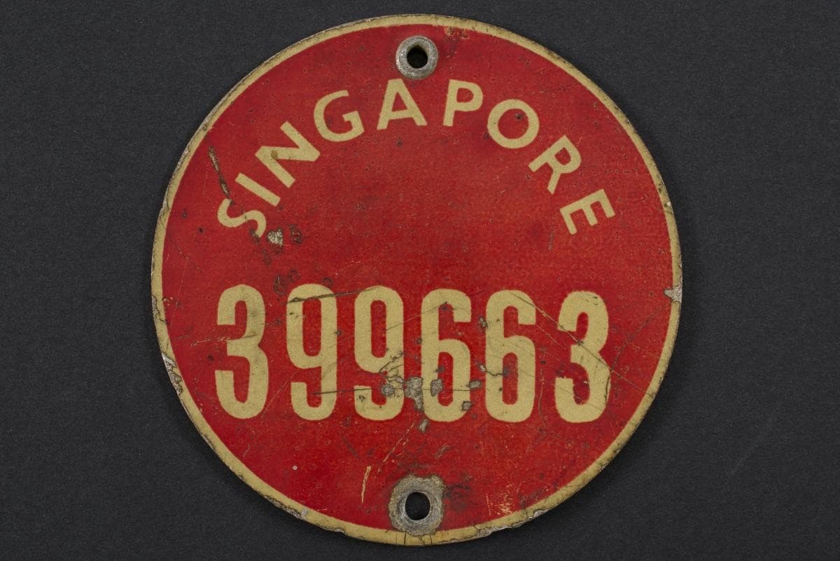 1316501