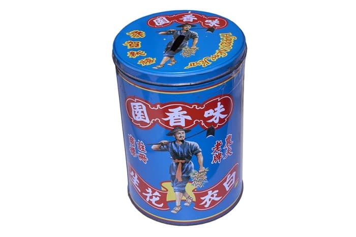 <span>Kacang tanah Farmer Brand pernah dijual dalam pembungkusan tin seperti ini sebelum syarikat itu beralih kepada peket plastik.</span>