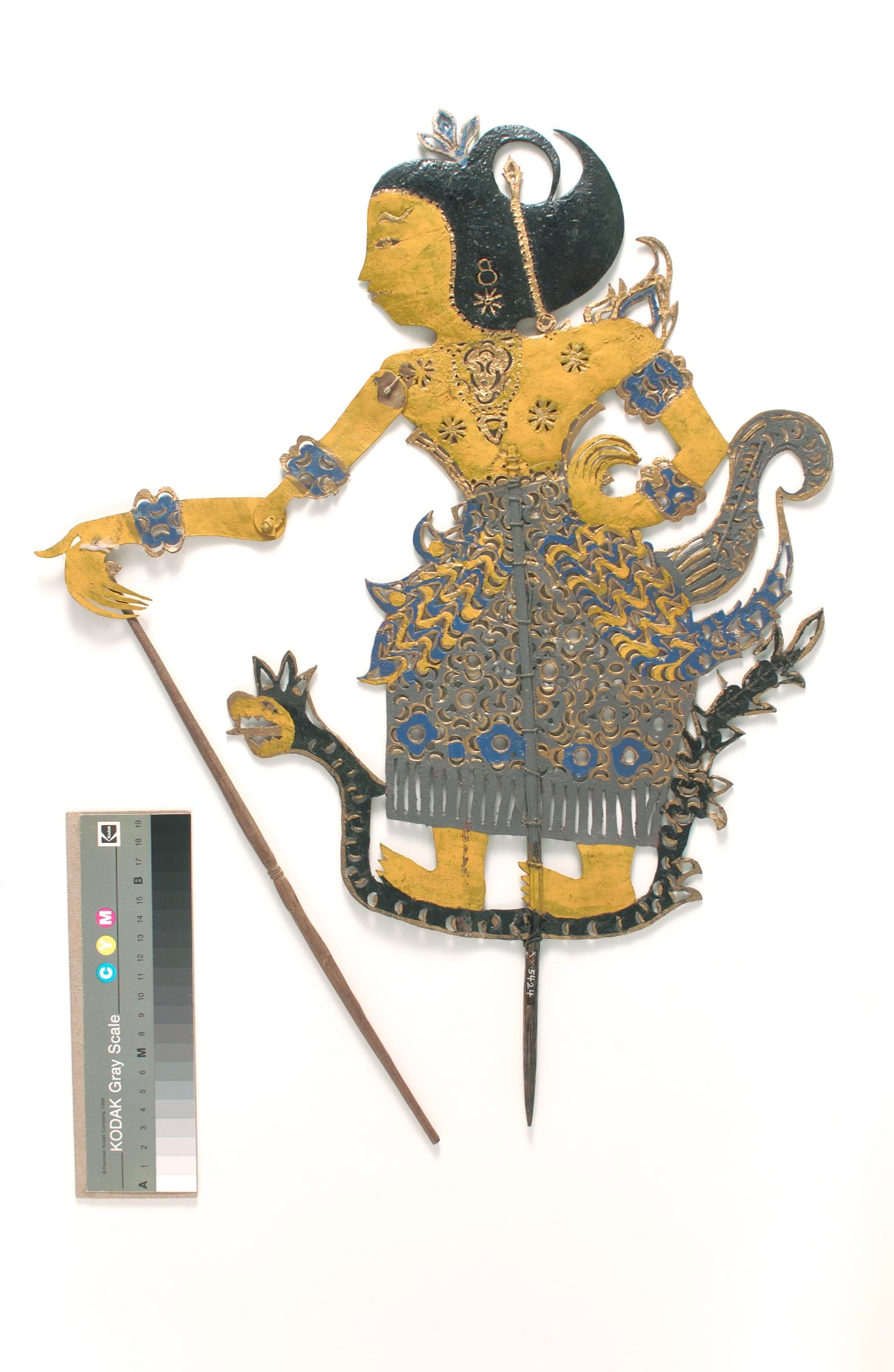 <a href=" https://www.roots.gov.sg/Collection-Landing/listing/1075078"><strong>Shadow puppet, Siti Dewi</strong></a><strong><br>
<br>
</strong>
<p style="color: #000000; margin: 0in 0in 8pt;"><span>XXXX-05424<br>
</span>Kelantan, Northeast Malay Peninsula<br>
Collection of the Asian Civilisations Museum.