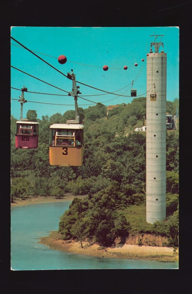 <span id="docs-internal-guid-a7b104c4-7fff-5a98-36bc-1a2739daa463" style="color: #000000;">Sentosa cable cars crossing the waters, Collection of the National Museum of Singapore, National Heritage Board</span>