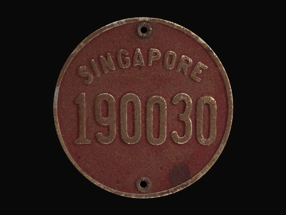 1615930