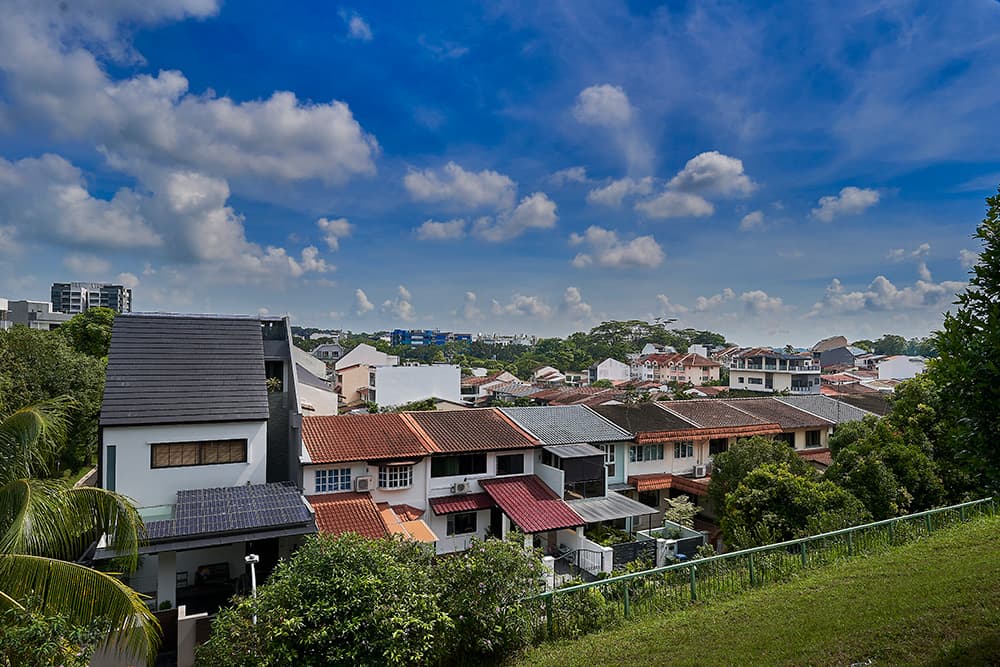 Completed in 1969, Teachers’ Housing Estate was developed by Singapore Teachers’ Union (STU). Roads in the estate were named after personalities such as Tu Fu, Rabindranath Tagore, and Munshi Abdullah, who were well-known literary figures.