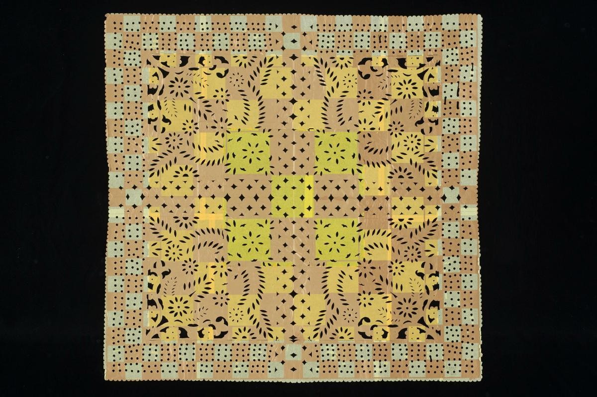 Amarillo al cubo (Yellow to the cube), by Betsabe Romero