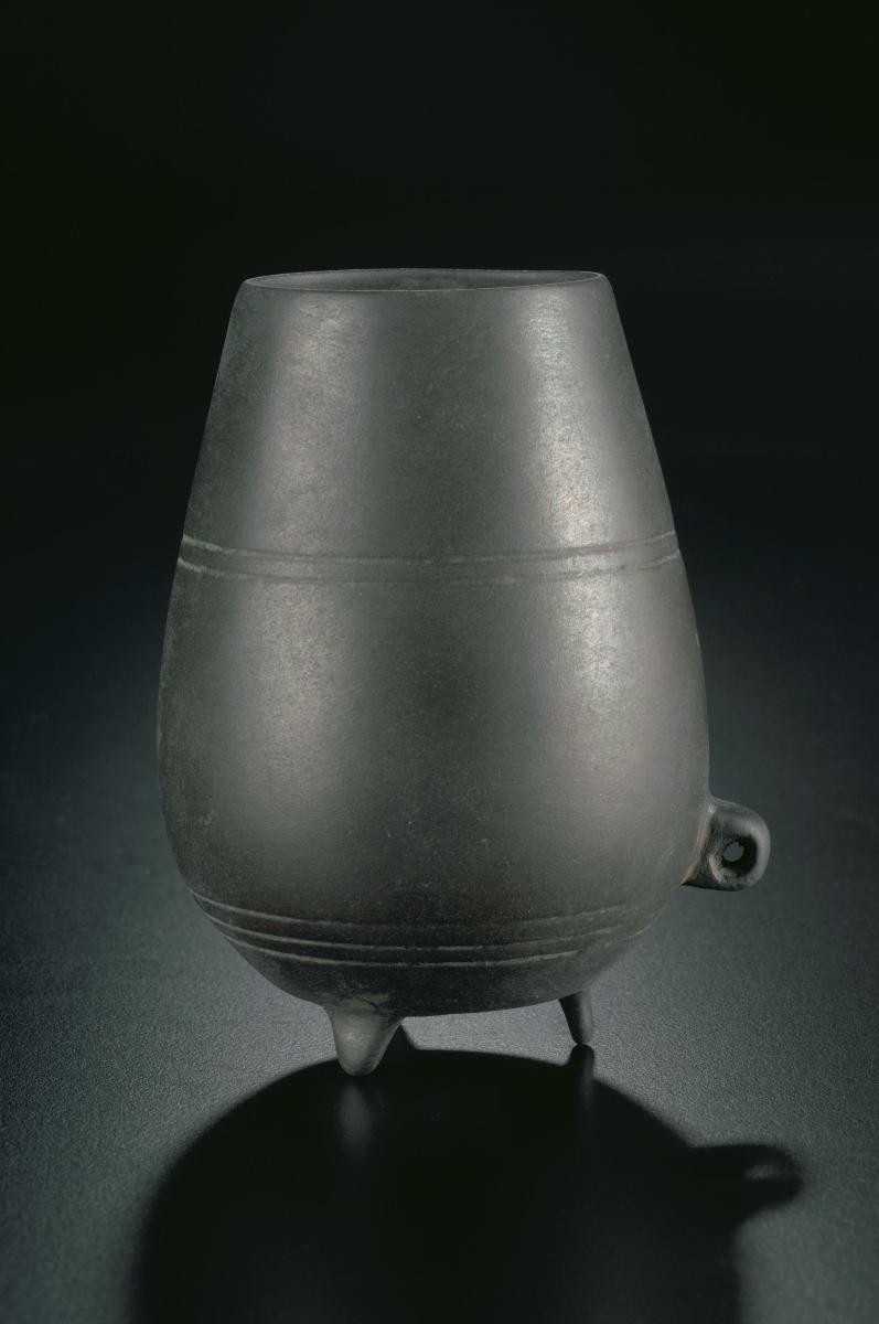 Single-handled beaker (replica)