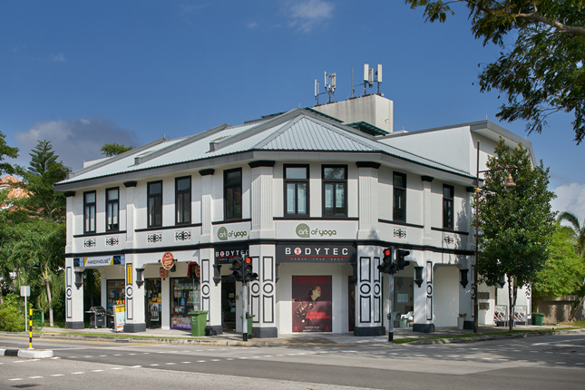 Seafront Homes and a Holiday Lifestyle