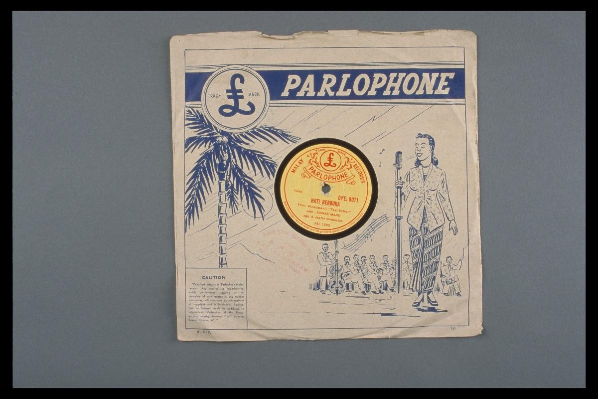 Photograph of Malay vinyl record, ‘Hati Berduka (Sad Heart)’ by Zainab Majid