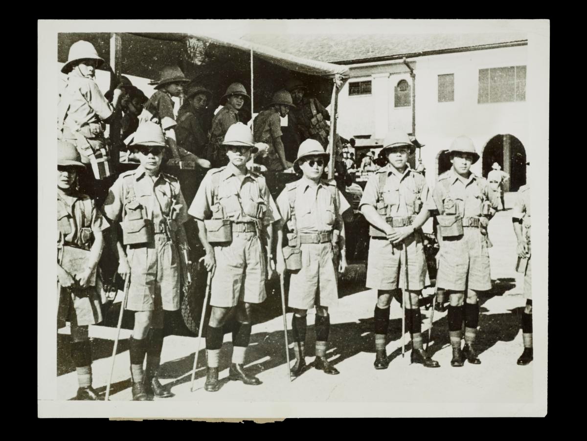 King’s Chinese and British Soldiers Defending Singapore