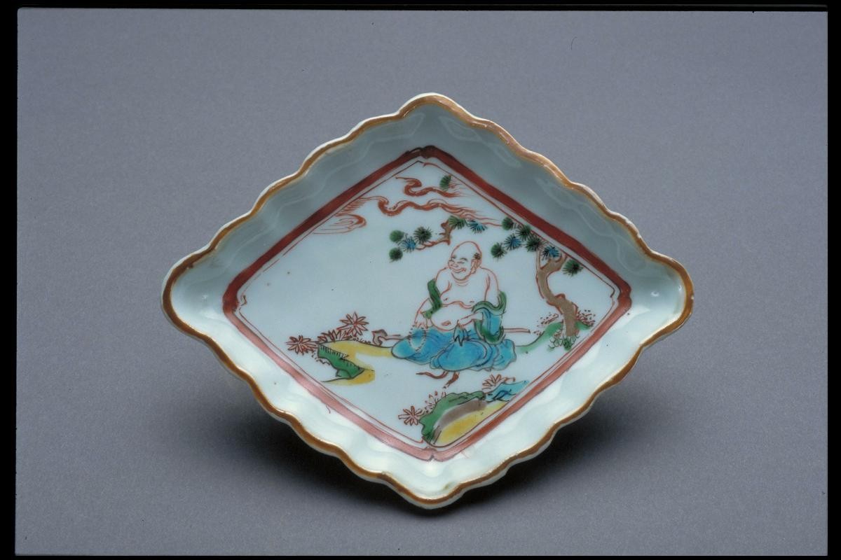 Enamelled dish with Buddha