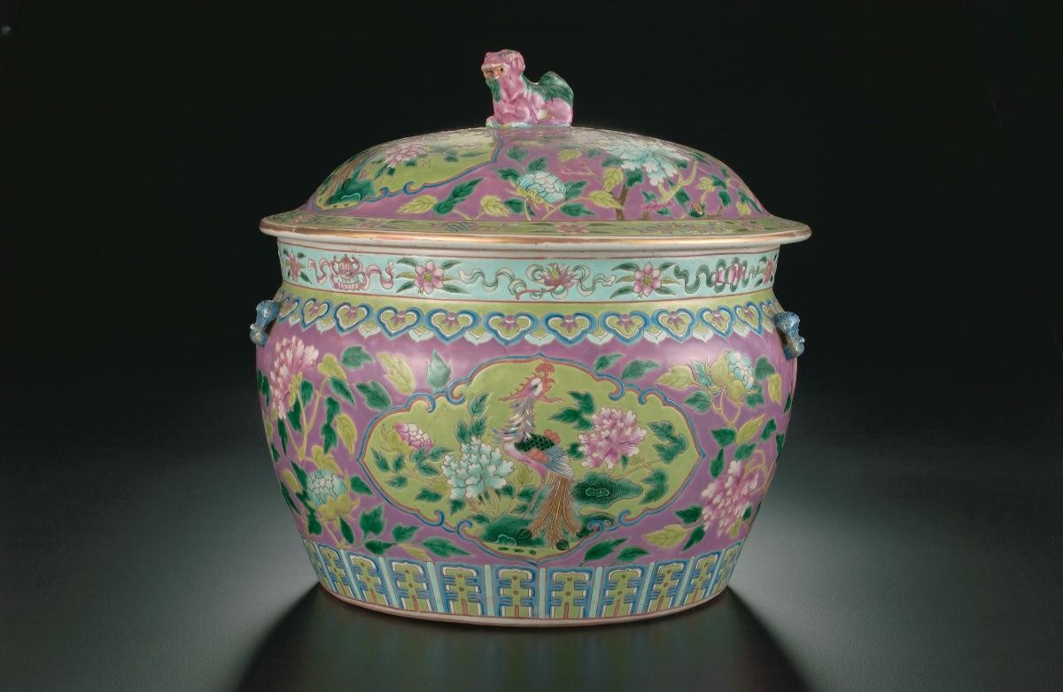 Large pink kamcheng