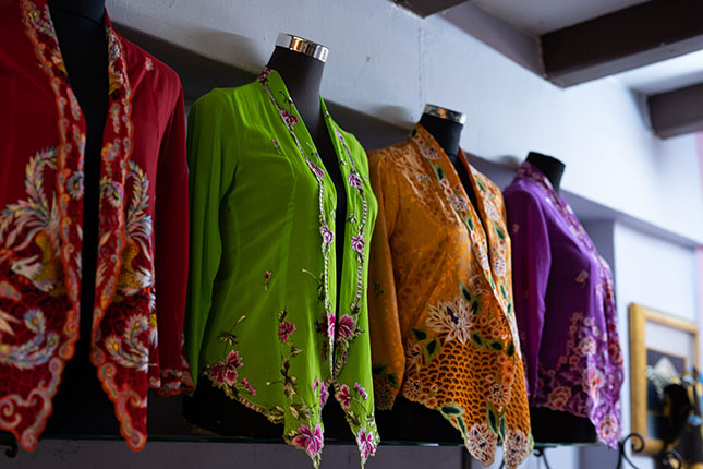 Products 2 of Kebaya by Ratianah