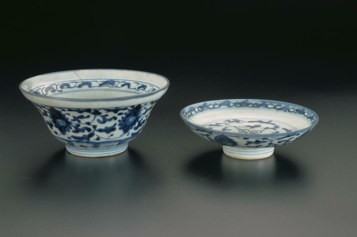 Bowl with cover