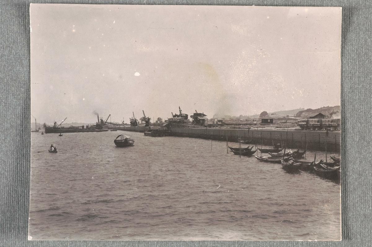 The Tanjong Pagar wharves