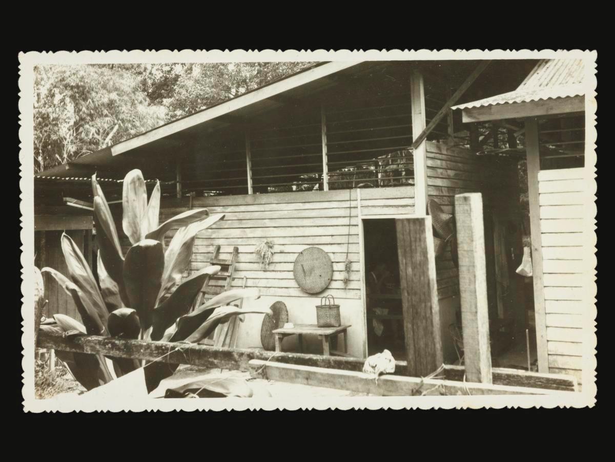 Photograph of a kampong house along Lorong Andong