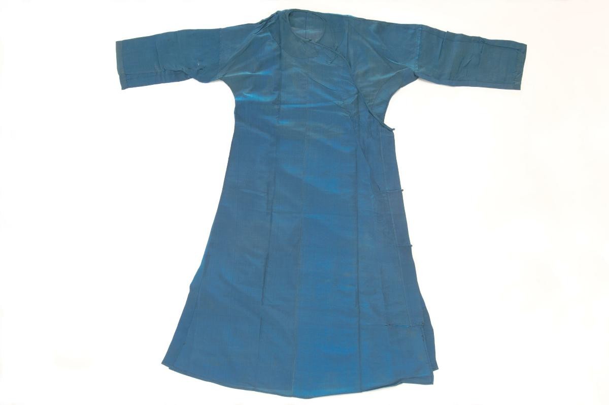 Groom’s wedding robe