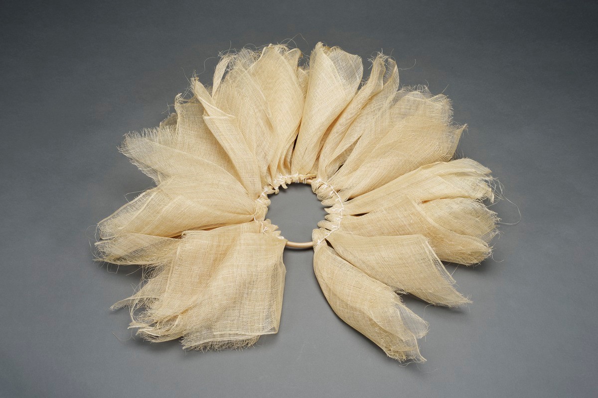 Headdress made of woven hemp