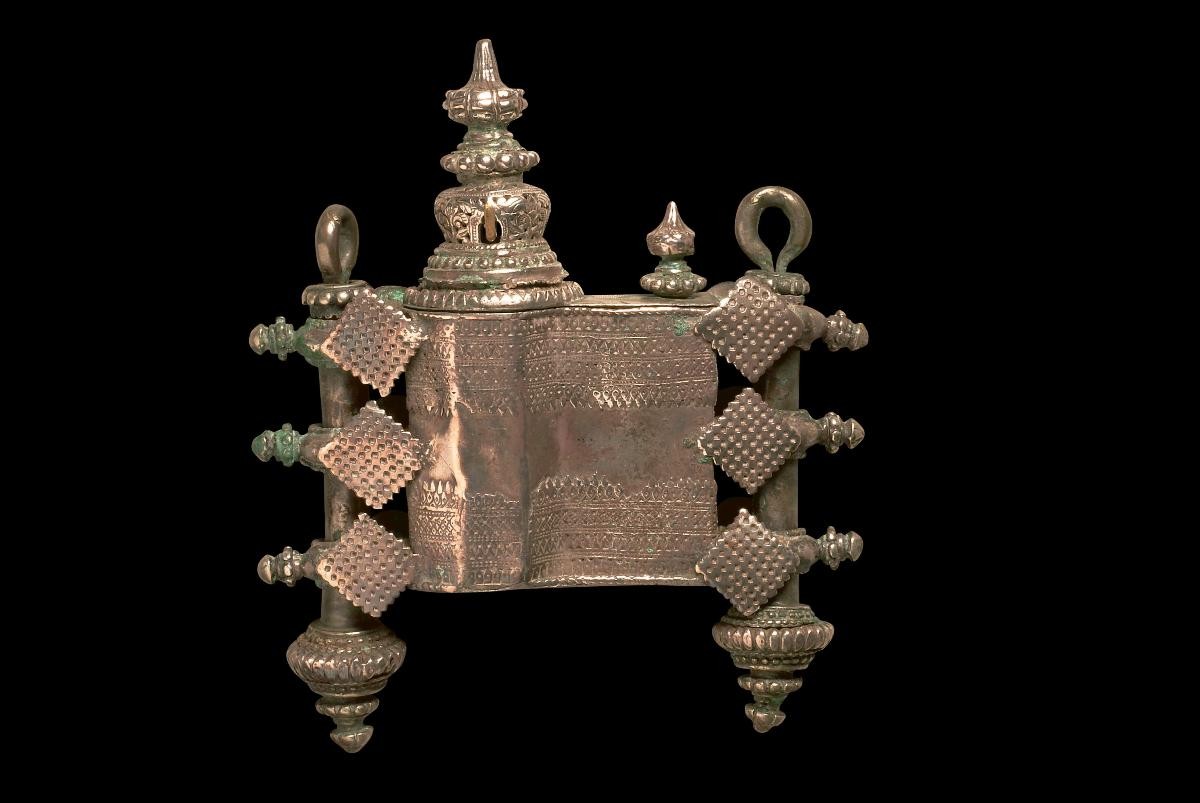 South Indian lingam box