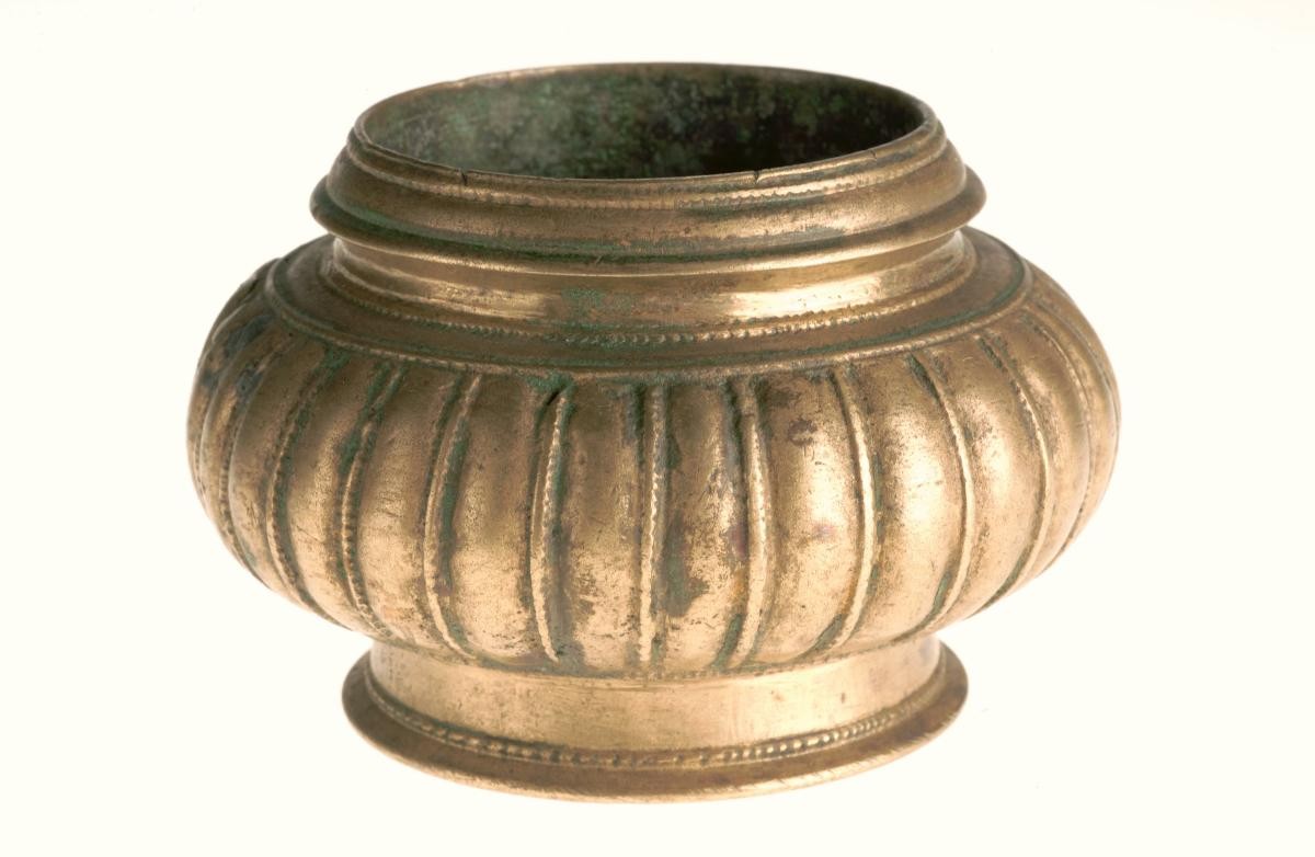 Sireh pot