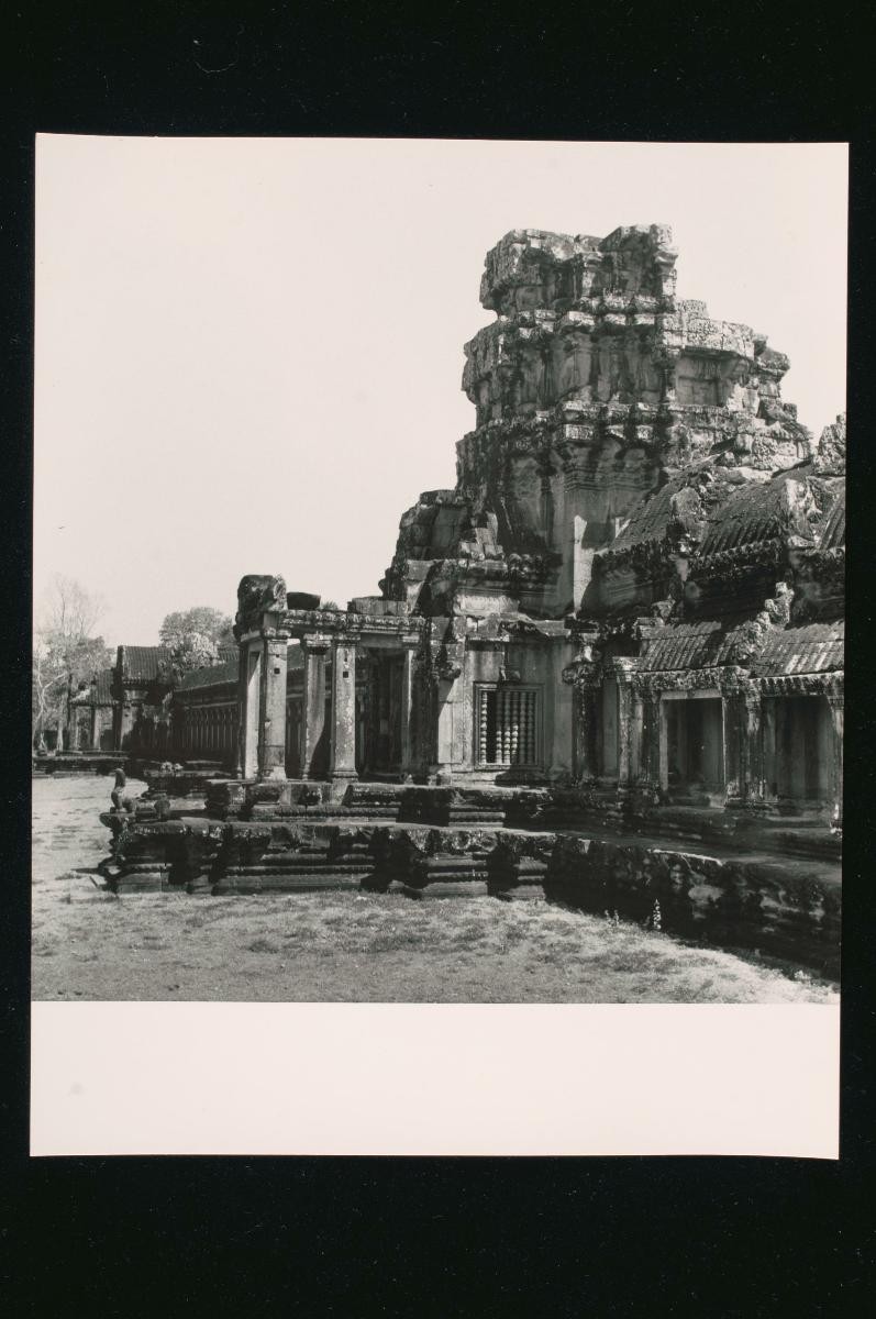 A view of Angkor by Loke Wan Tho
