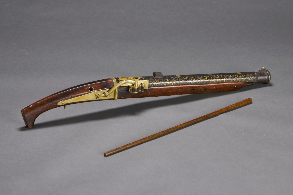 Matchlock gun