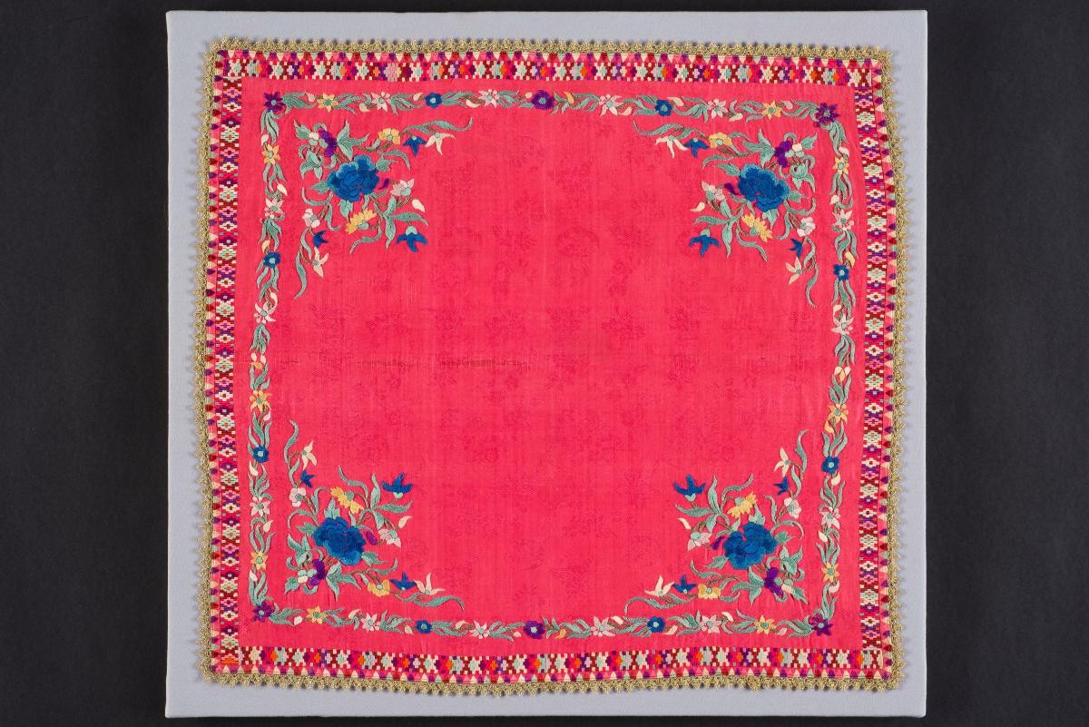 Handkerchief