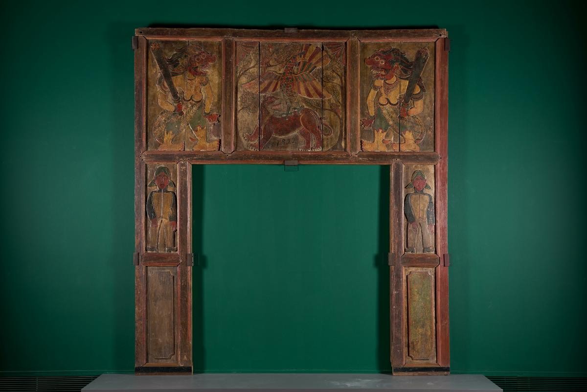 Javanese entryway