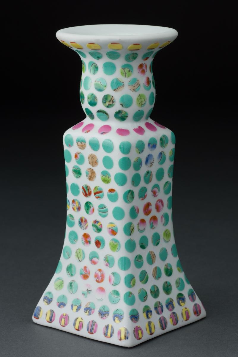 Candle holder