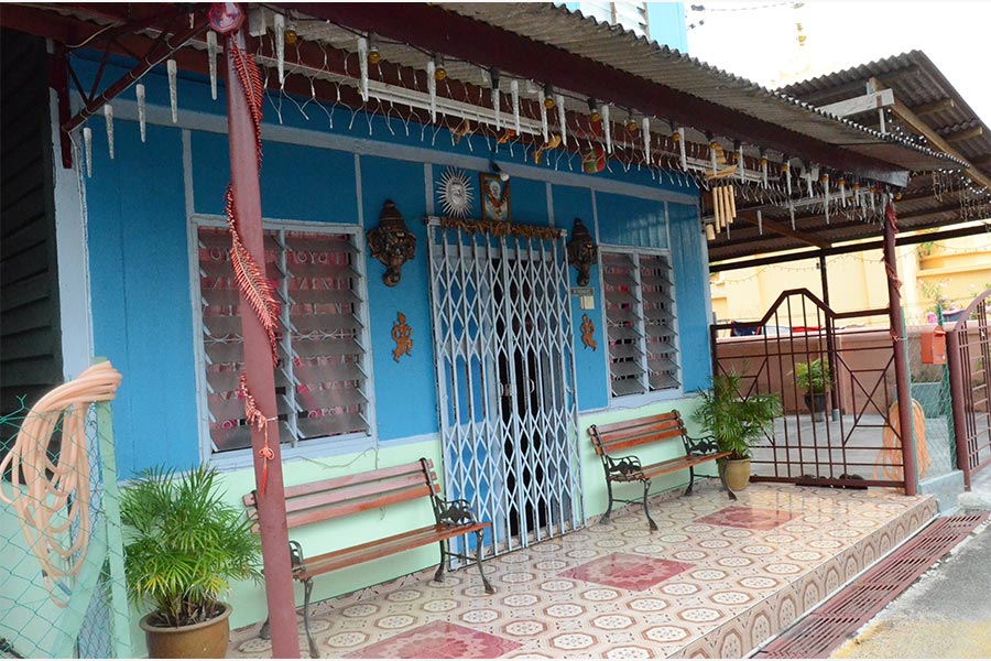 <a class="bold" href="/assets/76bb48ab-3102-4452-9fb9-978c6e8e0ba1/kampung-chetti-2.JPG" target="_blank">Kampung Chetti</a>