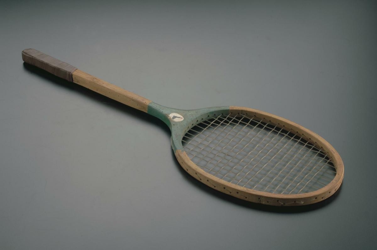 Badminton racket