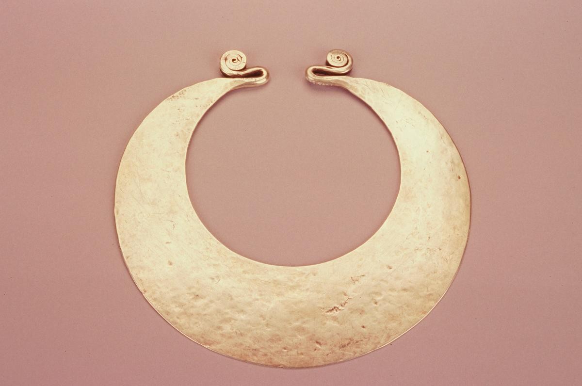 Neck ring