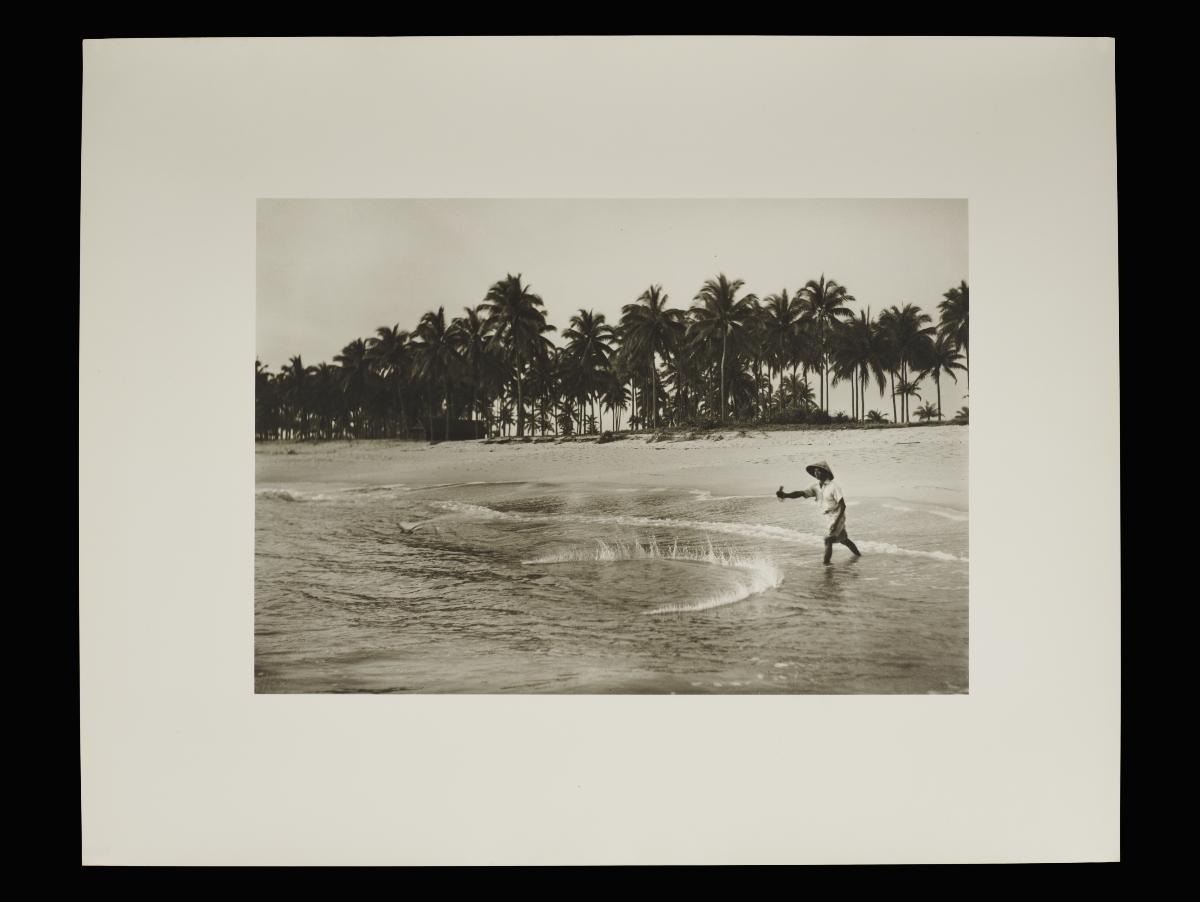 Menjala (Fishing)