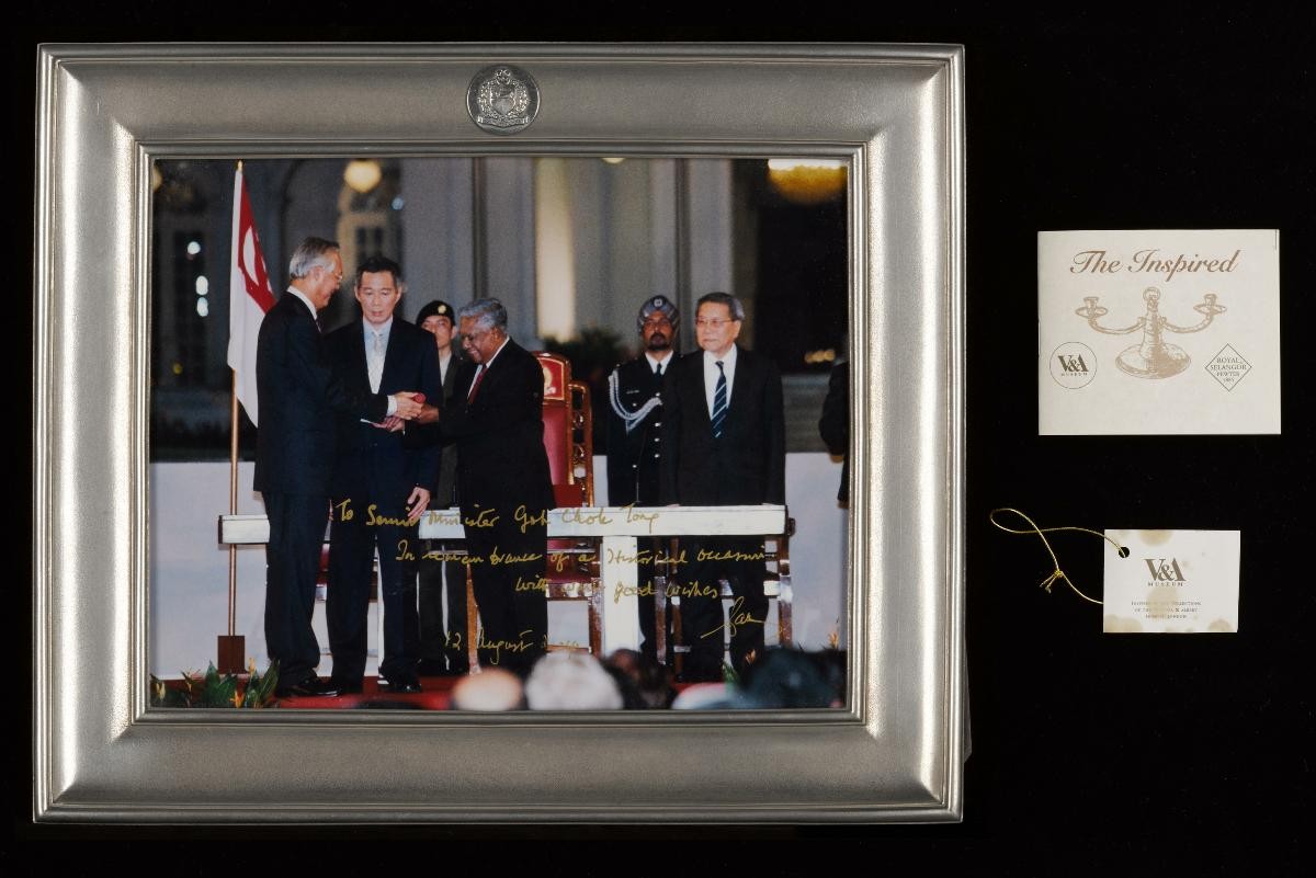 Framed autographed photo of the Swearing-in Ceremony of Cabinet Ministers, 2004