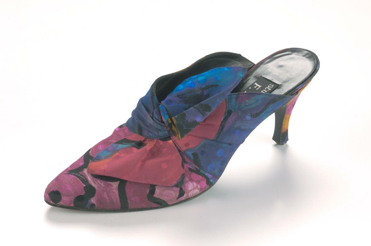Stuart Weitzmann floral slide