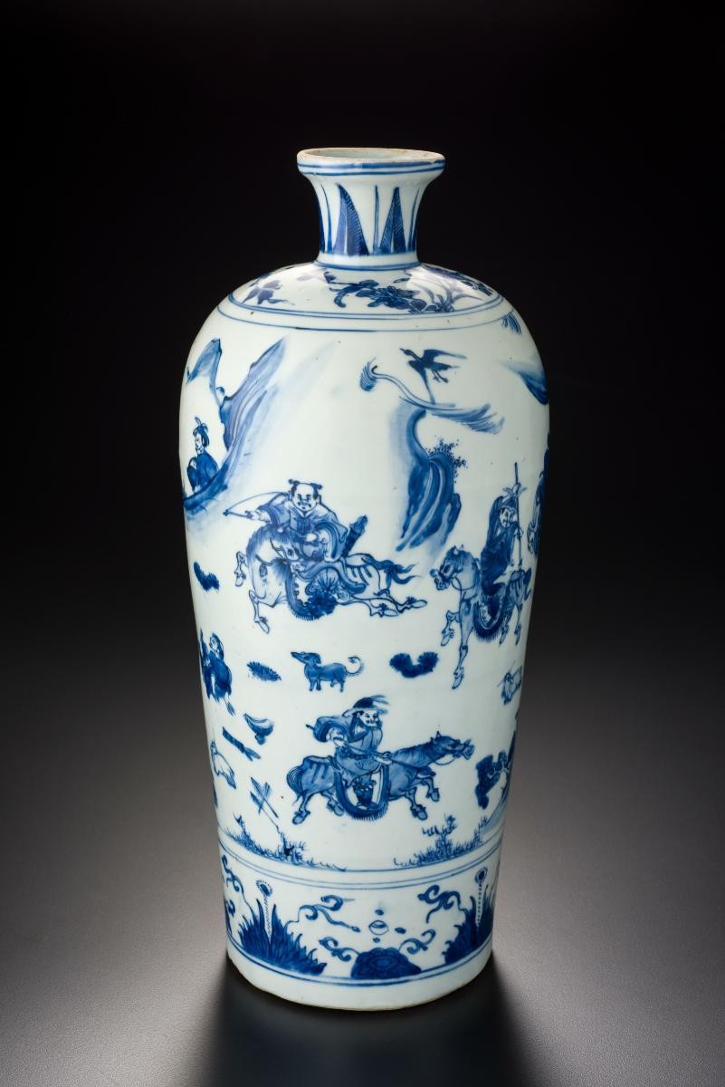 Blue and white vase with hunting scene