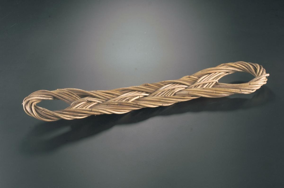 Throat strap for buffalo