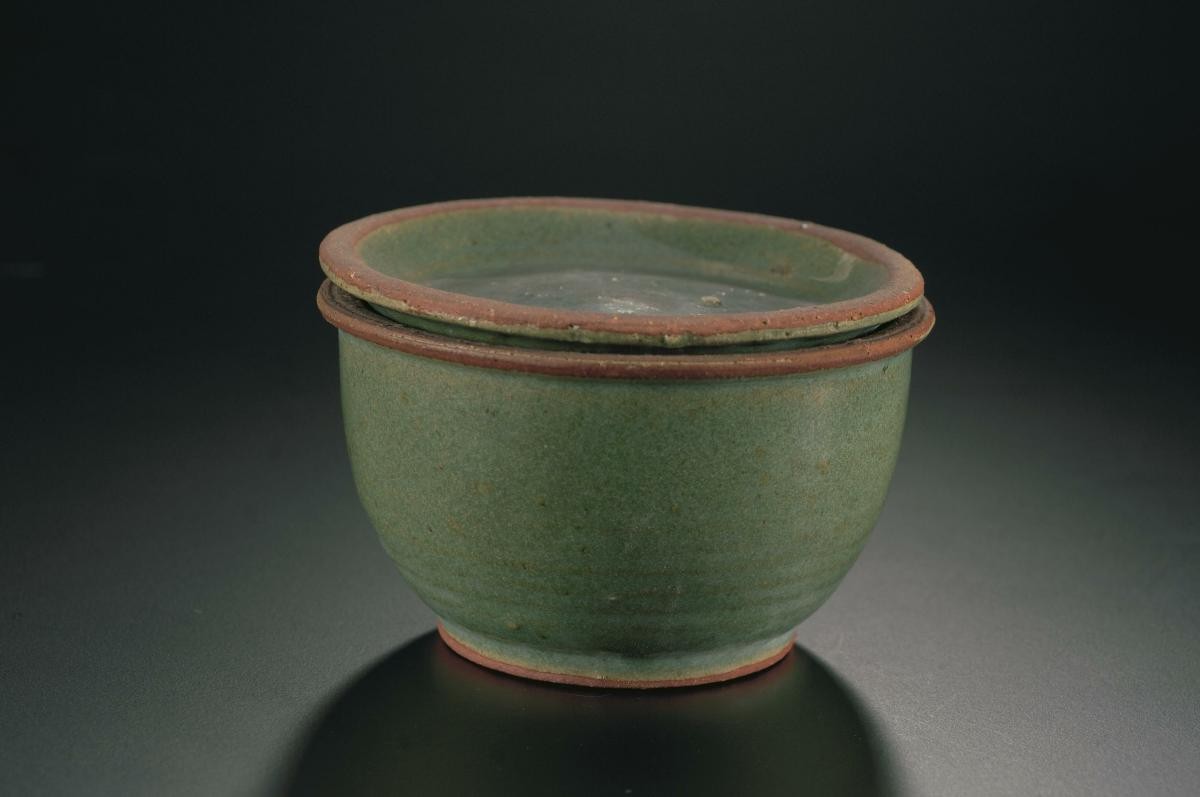 Flower pot
