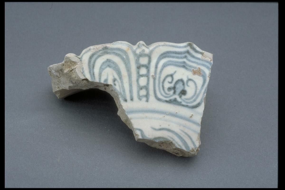 Tile fragment