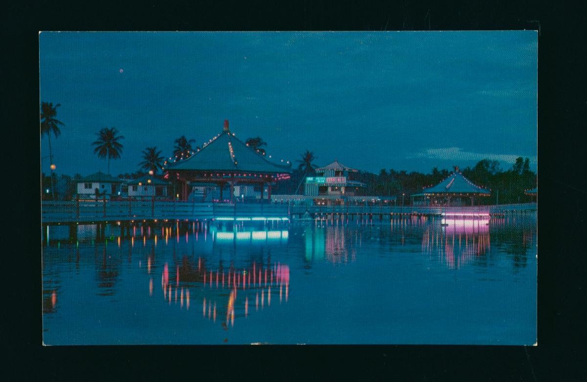 Golden Palace Holiday Resort at night