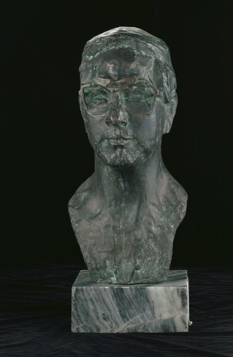 Bronze bust of former President Ong Teng Cheong by Chinese sculptor Li Bing Rong