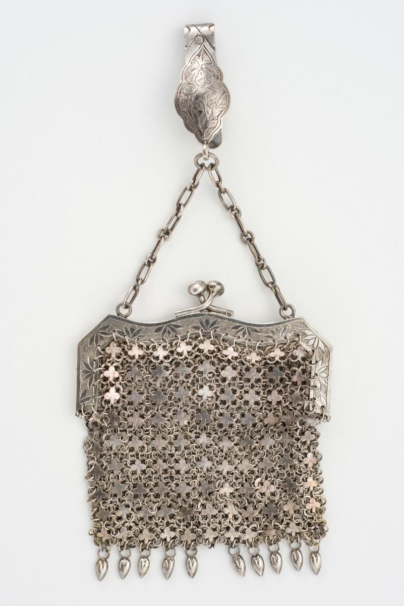 Ladies’ silver mesh purse